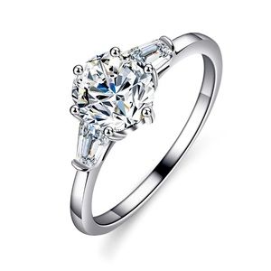1.0 moissanite stone silver ring